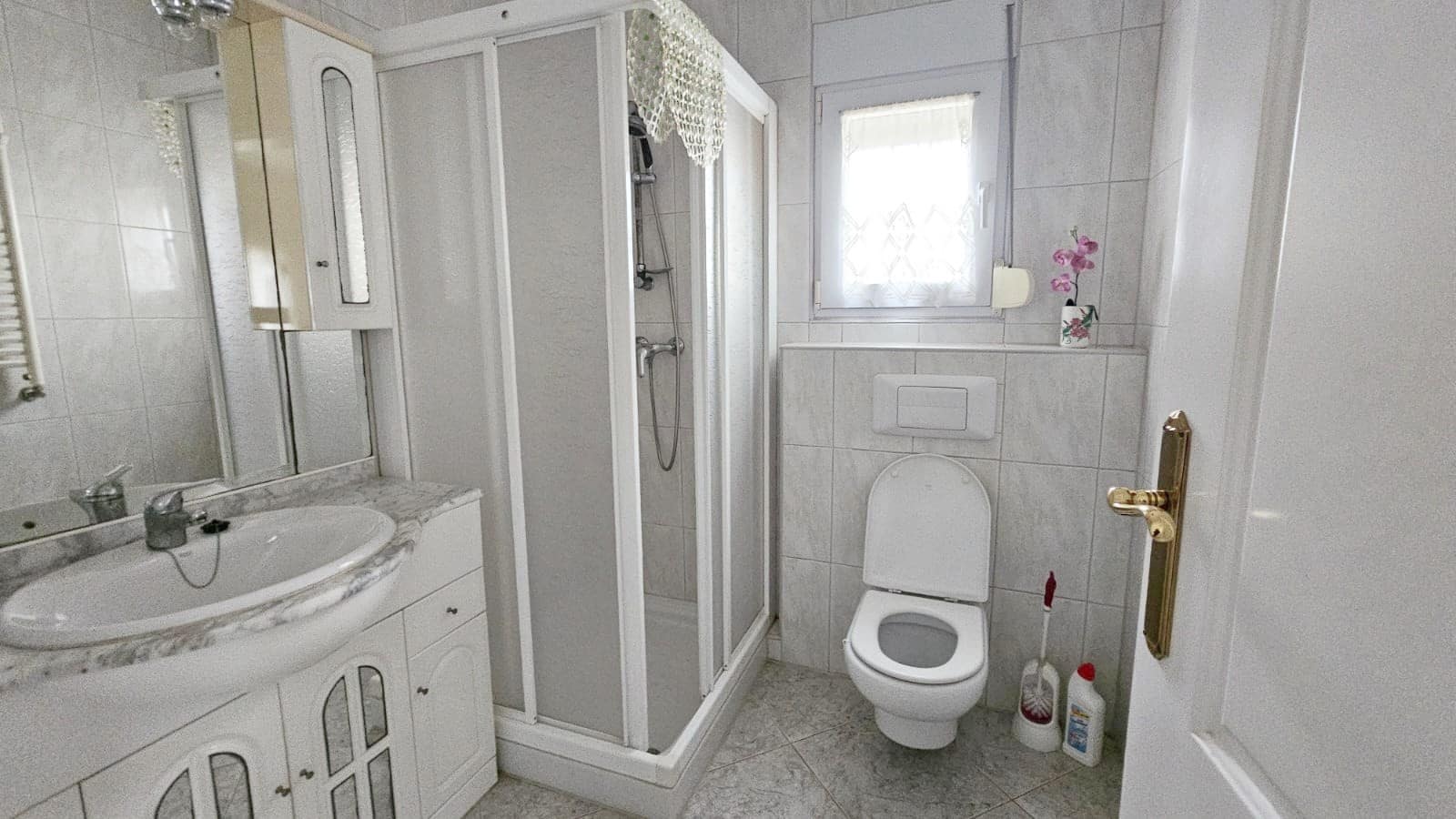 8 bedroom Villa for sale in Los Narejos with garage - € 399,000 (Ref: 10011180)