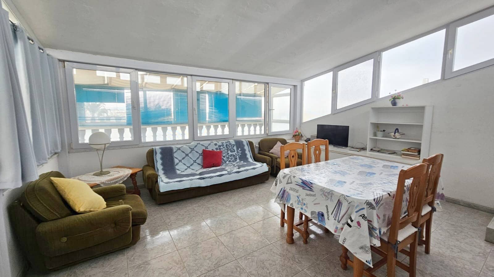 8 bedroom Villa for sale in Los Narejos with garage - € 399,000 (Ref: 10011180)