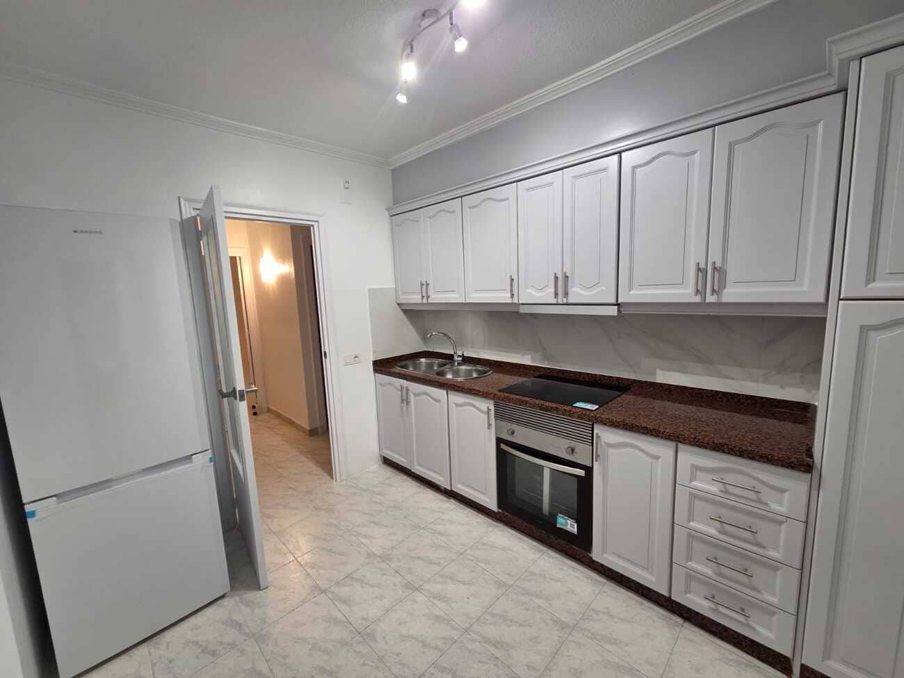 3 soveværelse Lejlighed til salg i Torrevieja - € 179.000 (Ref: 10013030)