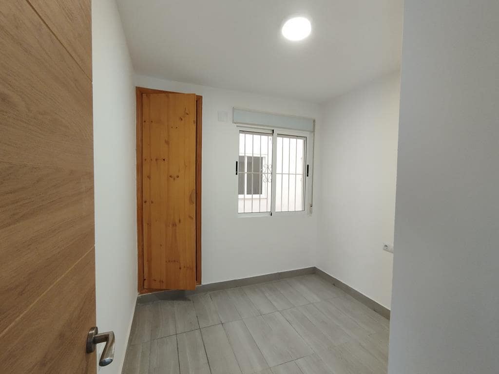 2 sypialnia Apartament na sprzedaż w Torrevieja - 150 000 € (Ref: 10013031)