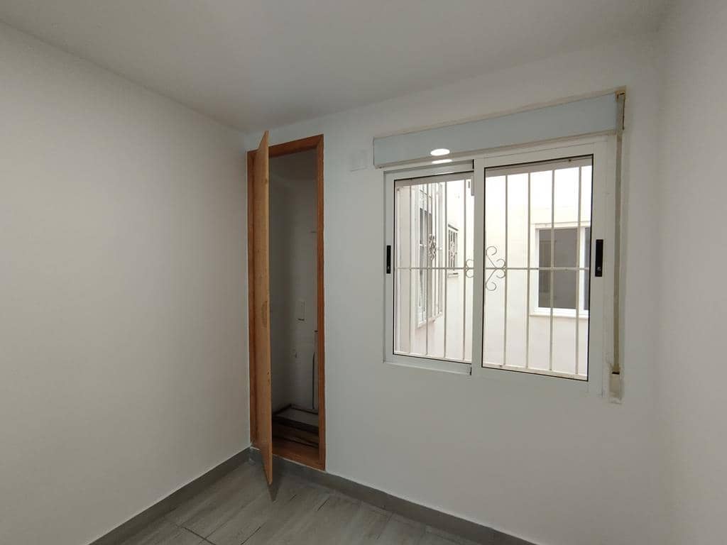 2 sypialnia Apartament na sprzedaż w Torrevieja - 150 000 € (Ref: 10013031)