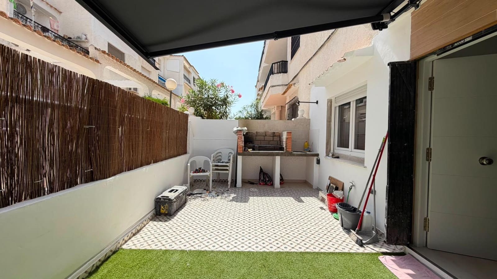 2 chambre Bungalow à vendre à Torrevieja - 179 900 € (Ref: 10013033)