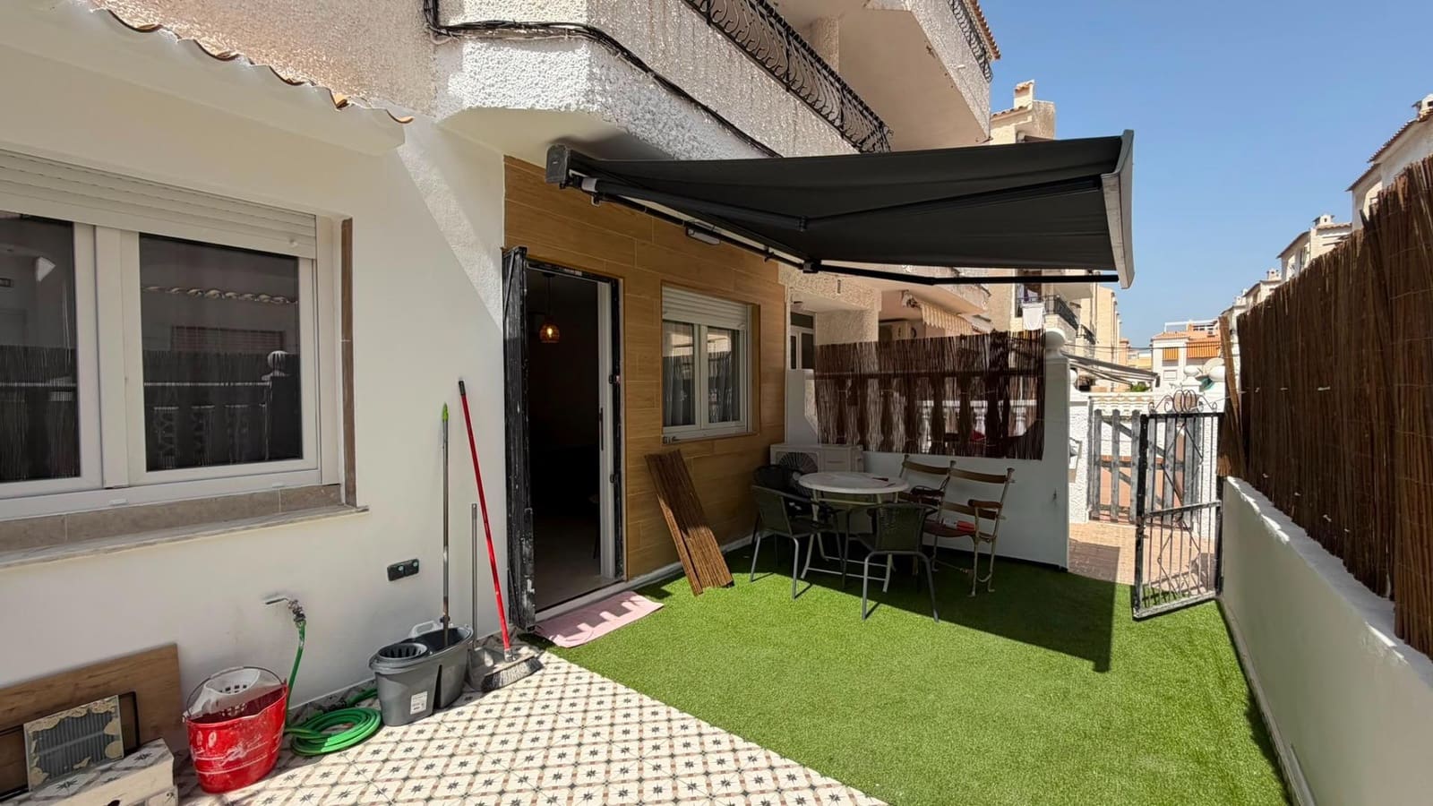 2 chambre Bungalow à vendre à Torrevieja - 179 900 € (Ref: 10013033)