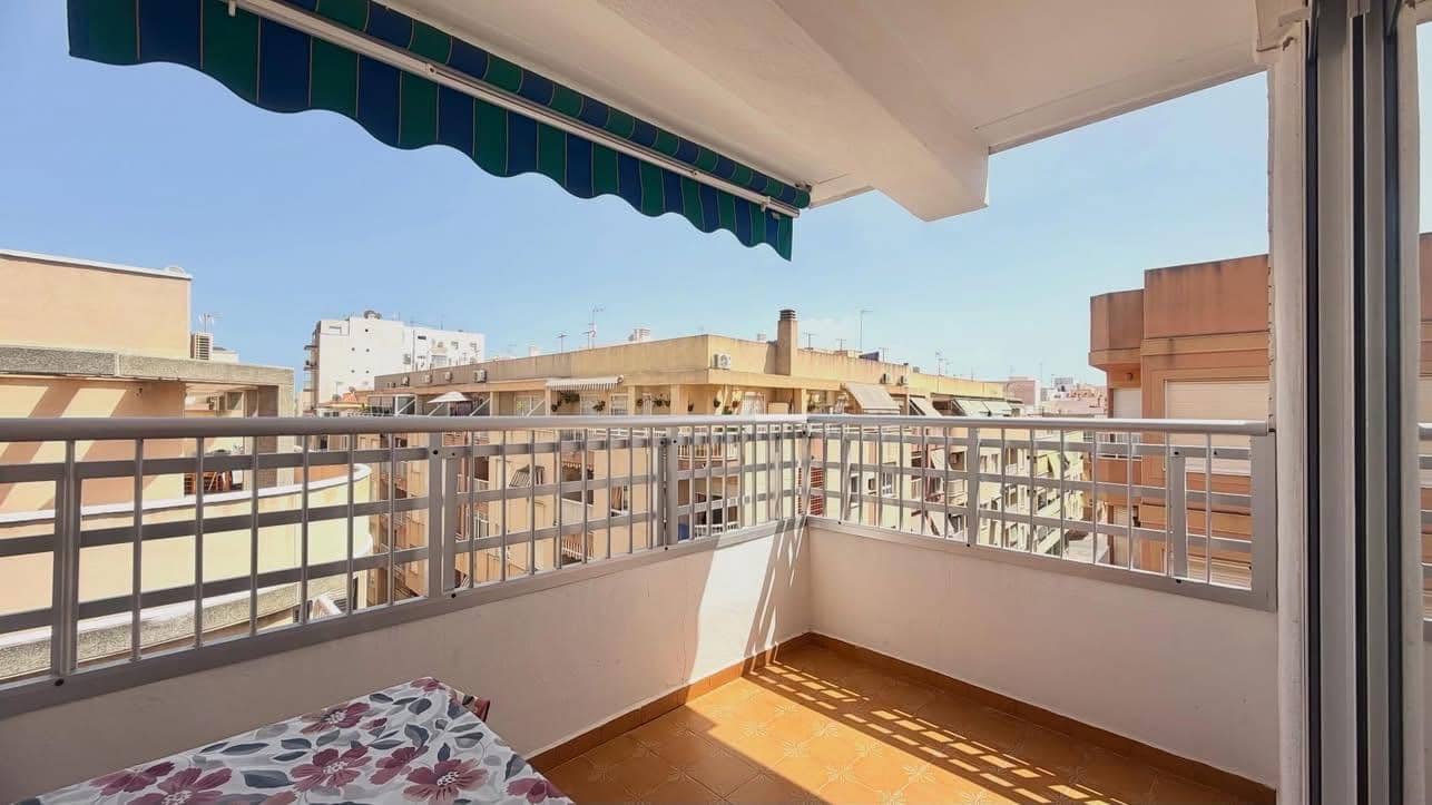 3 quarto Penthouse para venda em Torrevieja - 184 900 € (Ref: 10013034)