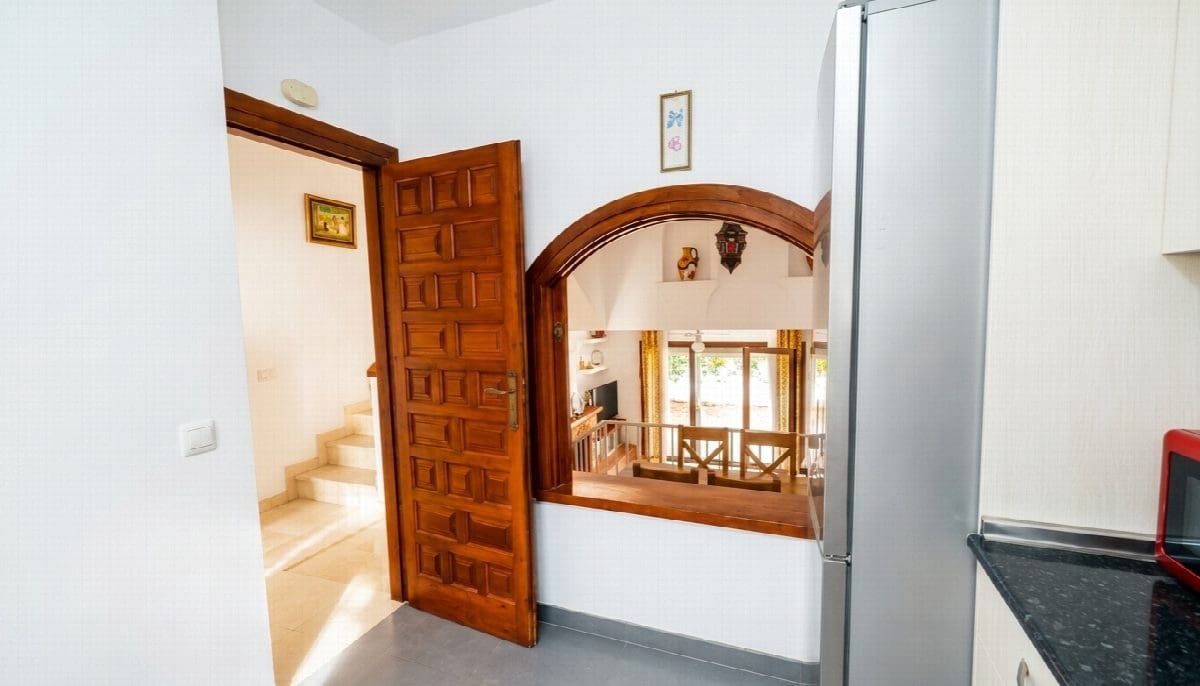 3 bedroom Villa for sale in Mijas Golf with pool - € 425,000 (Ref: 10013061)