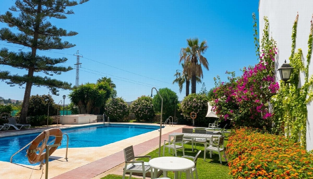 3 bedroom Villa for sale in Mijas Golf with pool - € 425,000 (Ref: 10013061)