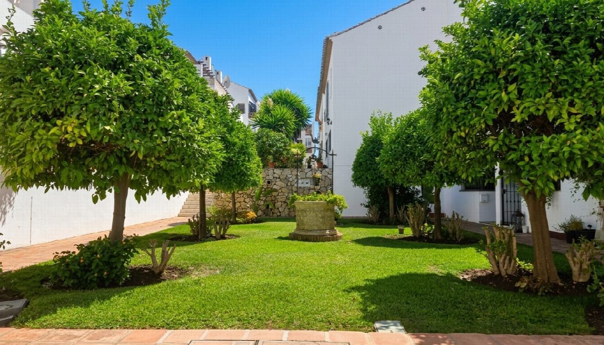 3 bedroom Villa for sale in Mijas Golf with pool - € 425,000 (Ref: 10013061)