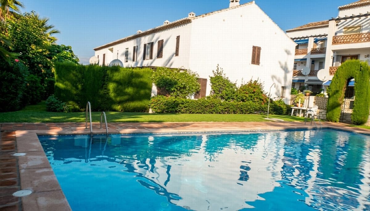 3 bedroom Villa for sale in Mijas Golf with pool - € 425,000 (Ref: 10013061)