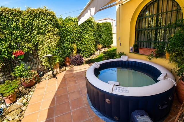 3 Zimmer Villa zu verkaufen in El Rosario, Marbella mit Pool Garage - 739.000 € (Ref: 10013062)