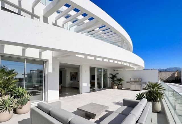 3 slaapkamer Appartement te koop in La Cala de Mijas, Mijas met zwembad - € 990.000 (Ref: 10015250)