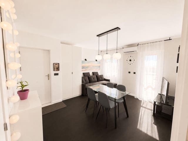 Bungalow de 3 habitaciones en El Chaparral - La Siesta - La Torreta, Torrevieja en venta con piscina - 212.000 € (Ref: 10015265)