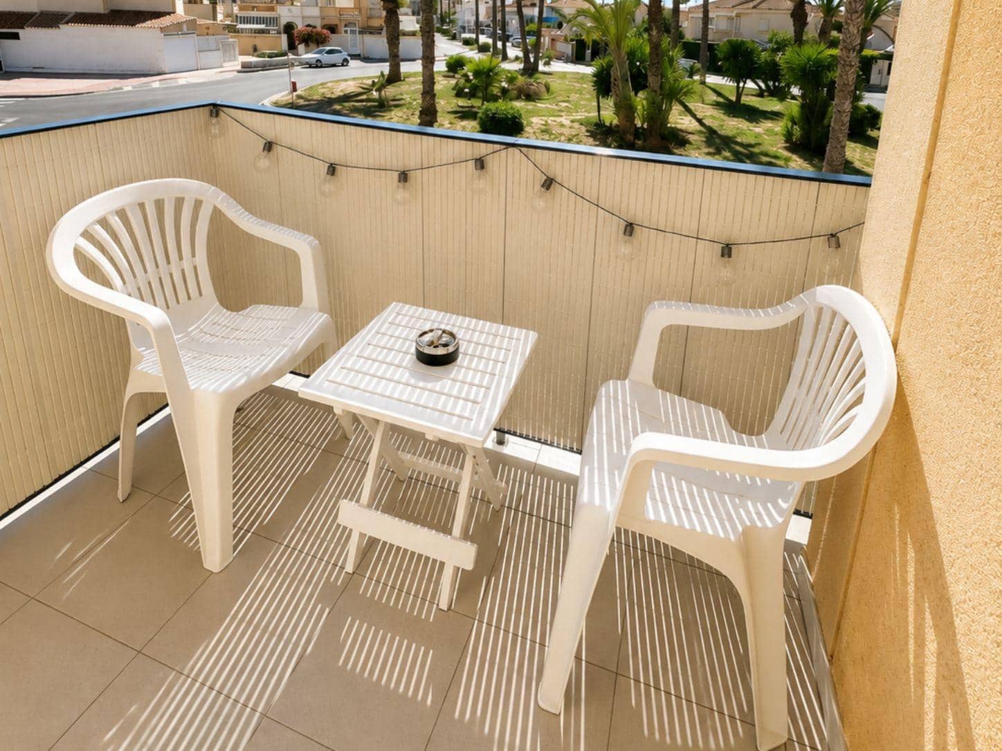 Bungalow de 3 habitaciones en Torrevieja en venta con piscina - 212.000 € (Ref: 10015265)