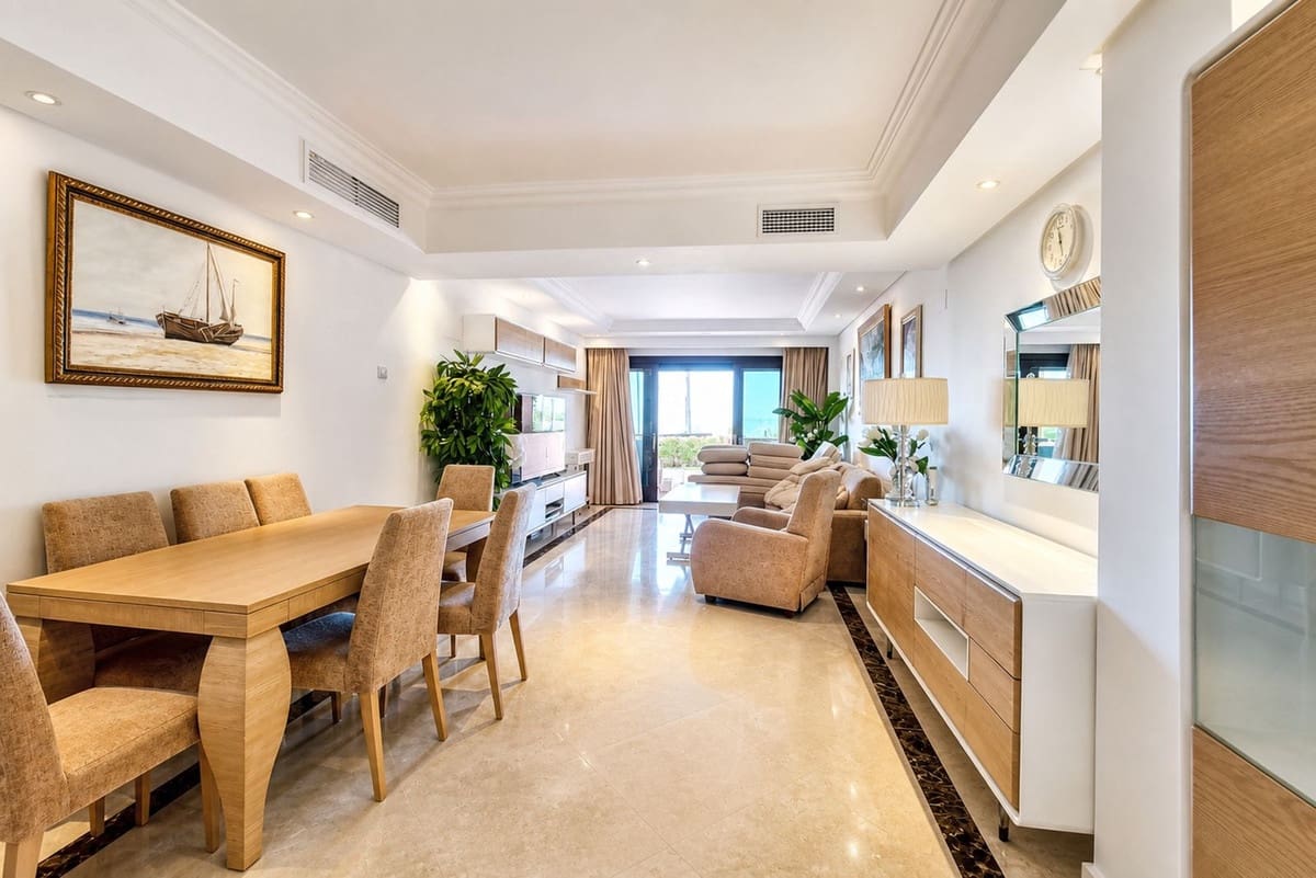 3 sypialnia Apartament na sprzedaż w Estepona z basenem - 1 100 000 € (Ref: 10017251)