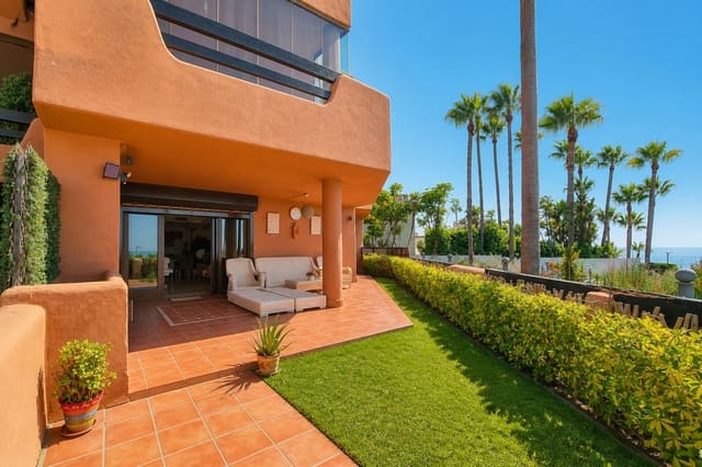 3 soveværelse Lejlighed til salg i Zona Calvario, Estepona med swimmingpool - € 1.100.000 (Ref: 10017251)