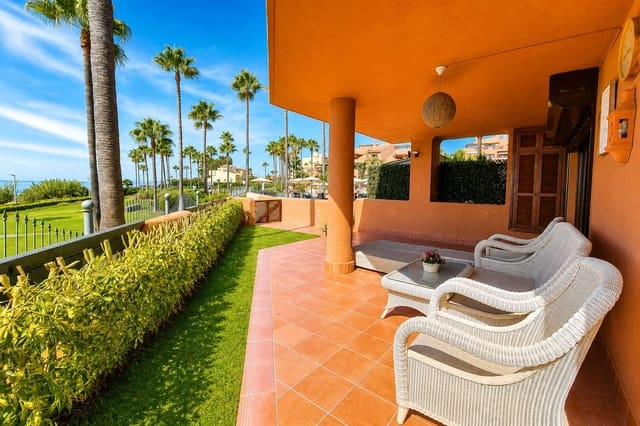 3 soveværelse Lejlighed til salg i Zona Calvario, Estepona med swimmingpool - € 1.100.000 (Ref: 10017251)