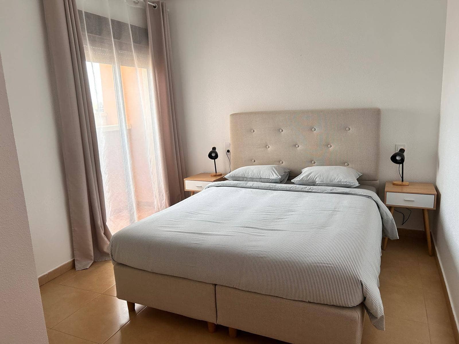 2 soveværelse Lejlighed til salg i Orihuela Costa med swimmingpool garage - € 220.000 (Ref: 10017261)