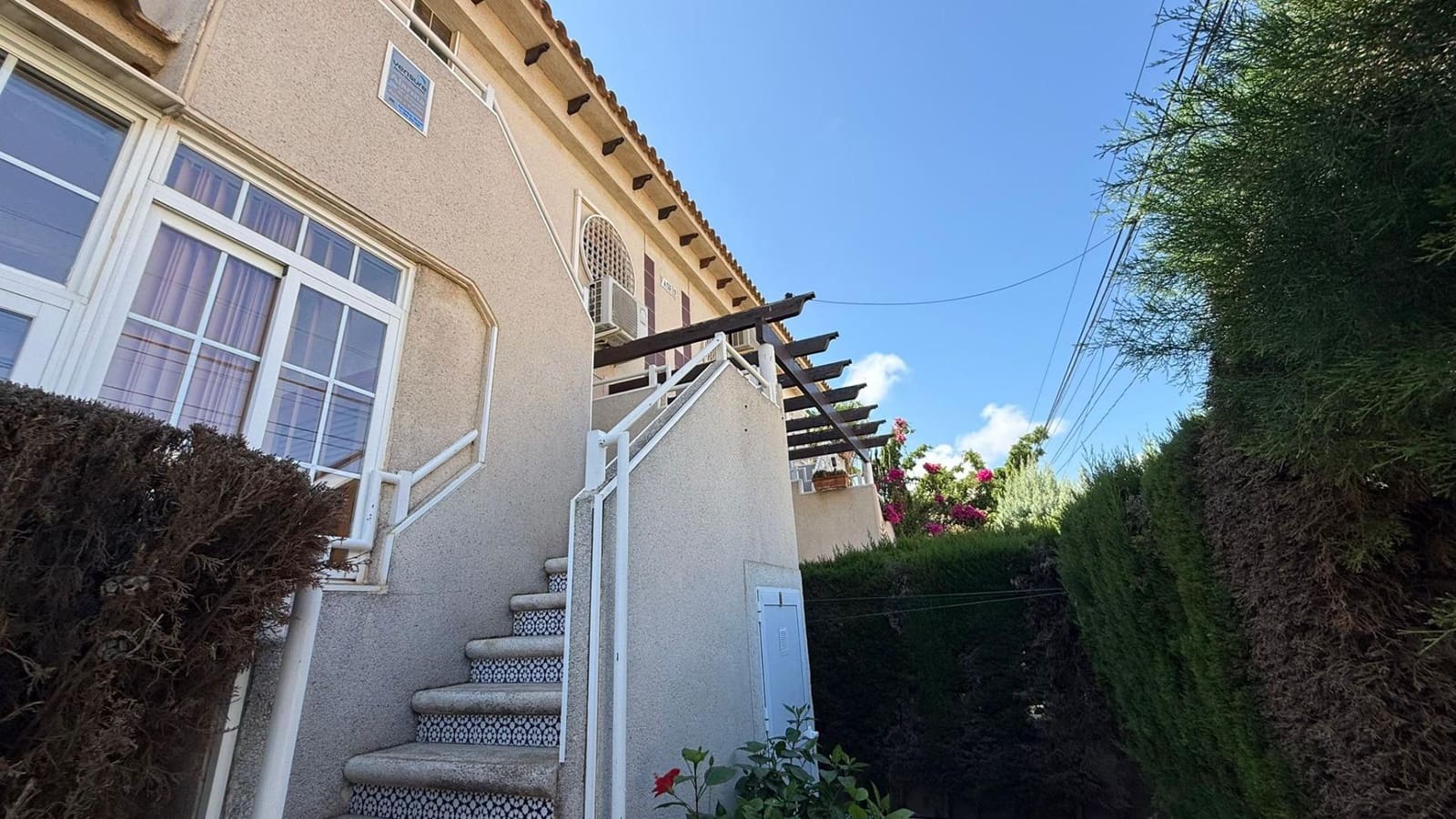 2 soveværelse Bungalow til salg i Torrevieja med swimmingpool - € 153.900 (Ref: 10018344)