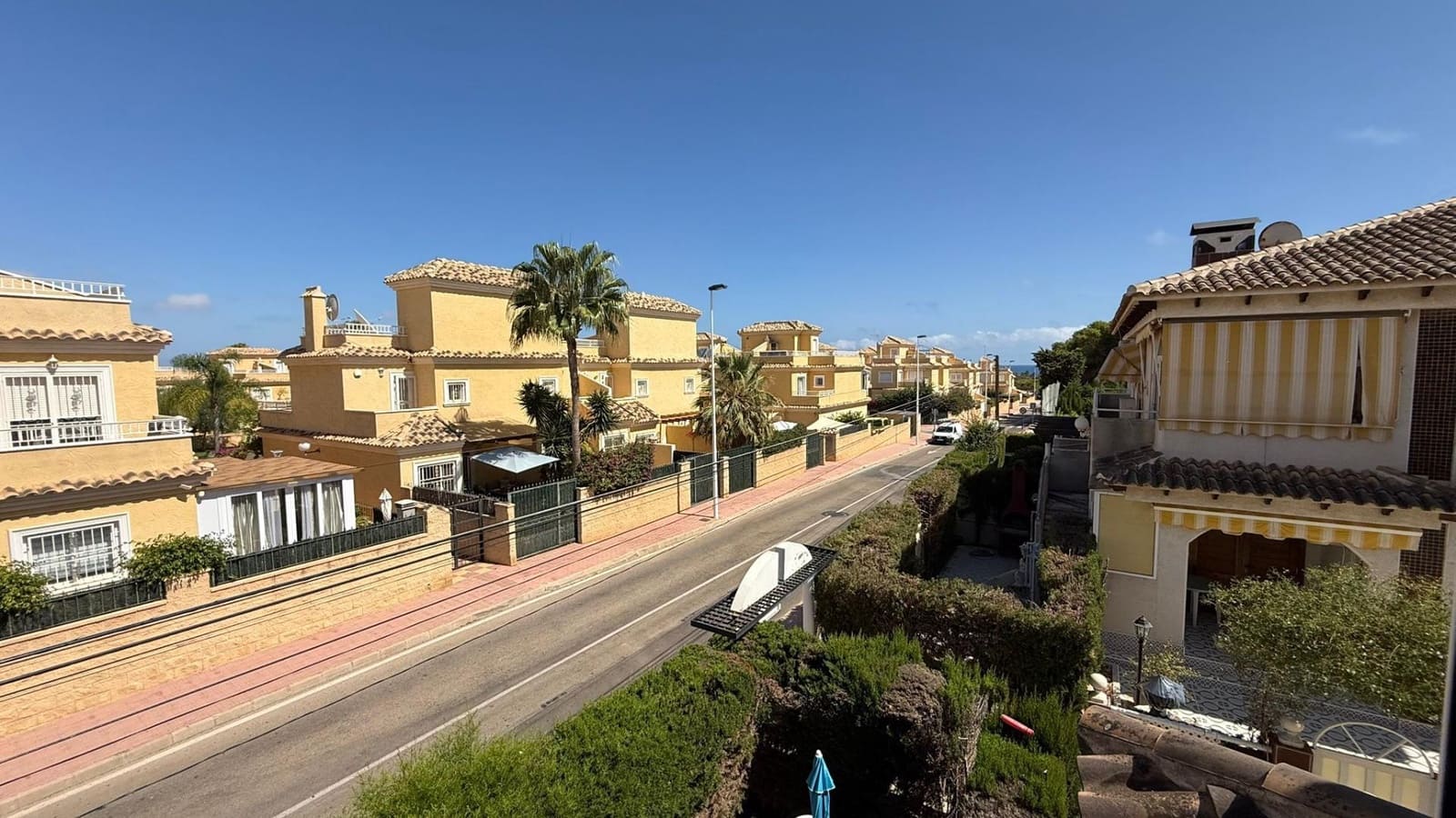 2 soveværelse Bungalow til salg i Torrevieja med swimmingpool - € 153.900 (Ref: 10018344)
