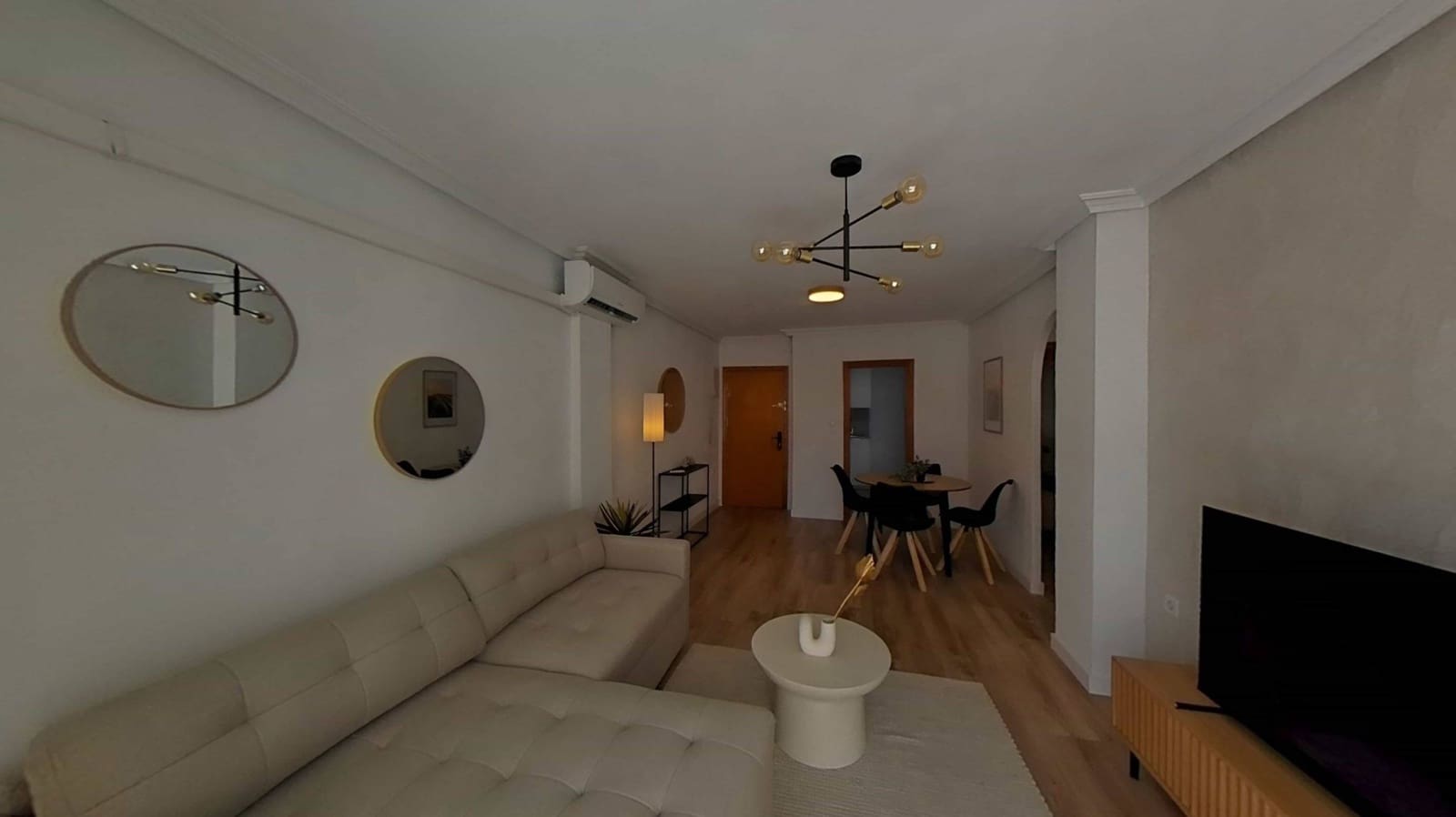 2 sypialnia Apartament na sprzedaż w Torrevieja - 169 900 € (Ref: 10018965)