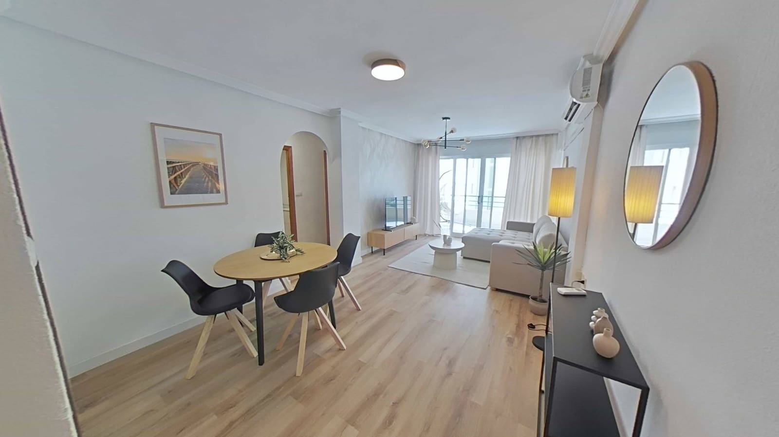 2 sypialnia Apartament na sprzedaż w Torrevieja - 169 900 € (Ref: 10018965)