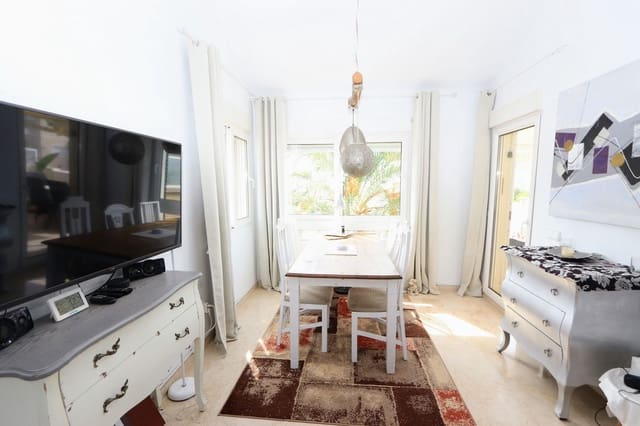 Chalet de 3 habitaciones en Villamartin, Orihuela en venta con piscina garaje - 349.990 € (Ref: 10020413)