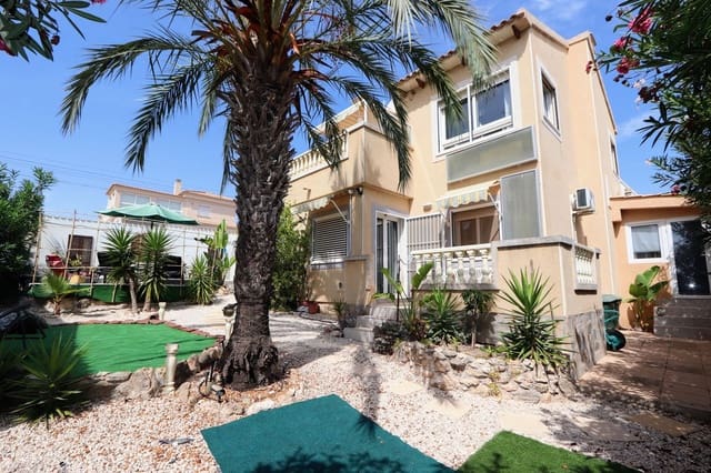 Chalet de 3 habitaciones en Villamartin, Orihuela en venta con piscina garaje - 349.990 € (Ref: 10020413)