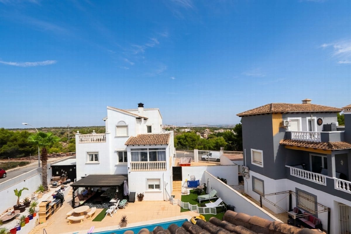 3 bedroom Villa for sale in Orihuela with pool garage - € 349,990 (Ref: 10020413)