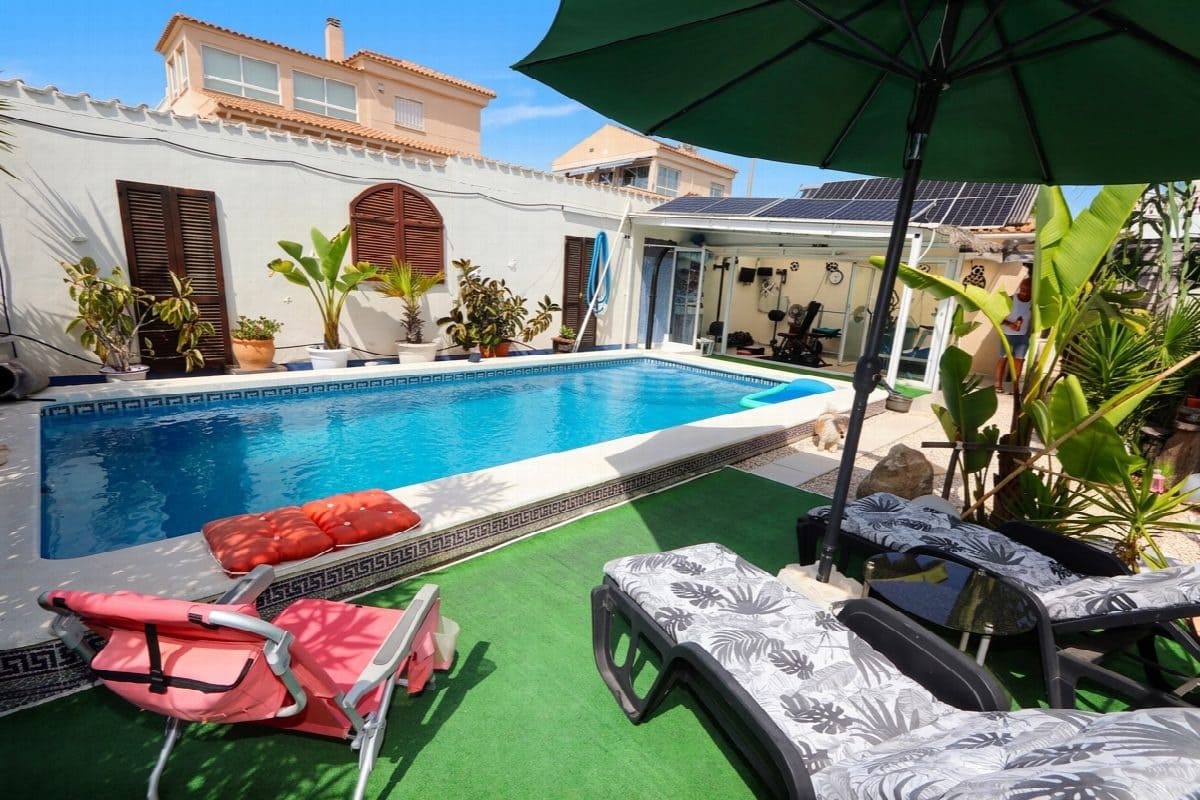 3 bedroom Villa for sale in Orihuela with pool garage - € 349,990 (Ref: 10020413)
