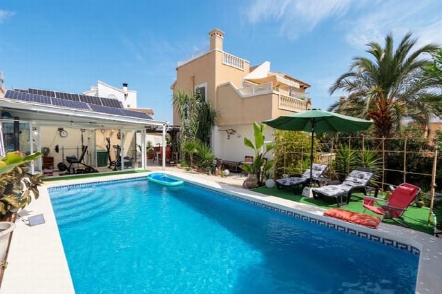 3 slaapkamer Villa te koop in Lomas de Campoamor - Las Ramblas, Orihuela met zwembad - € 349.990 (Ref: 10020413)