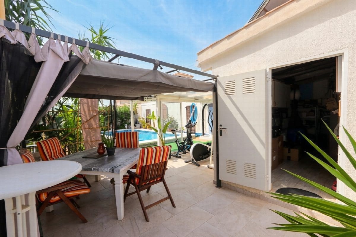 3 bedroom Villa for sale in Orihuela with pool garage - € 349,990 (Ref: 10020413)