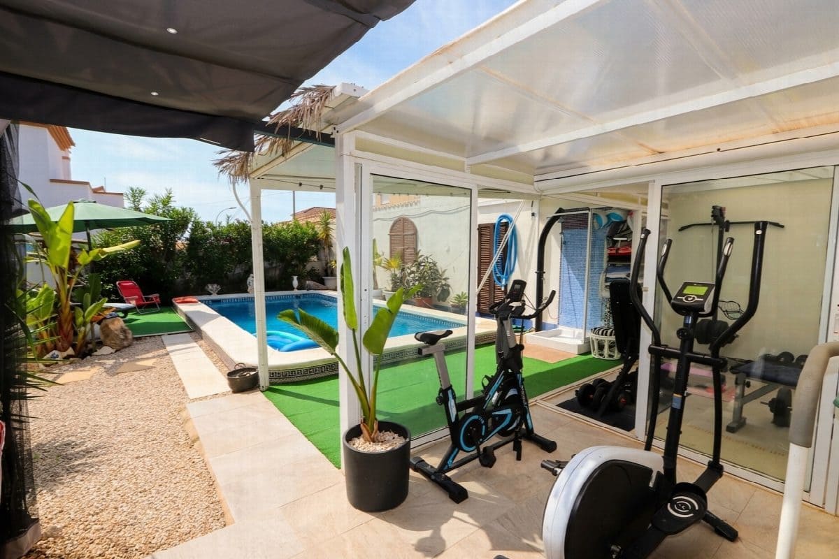 3 bedroom Villa for sale in Orihuela with pool garage - € 349,990 (Ref: 10020413)