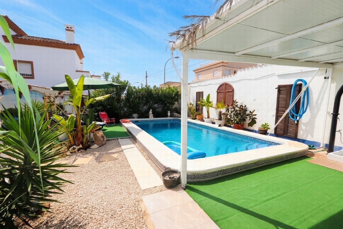 3 bedroom Villa for sale in Orihuela with pool garage - € 349,990 (Ref: 10020413)