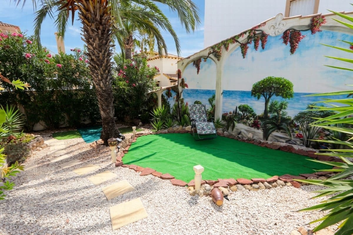 3 bedroom Villa for sale in Orihuela with pool garage - € 349,990 (Ref: 10020413)