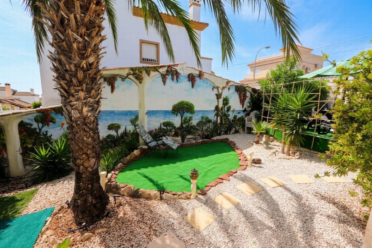 3 bedroom Villa for sale in Orihuela with pool garage - € 349,990 (Ref: 10020413)