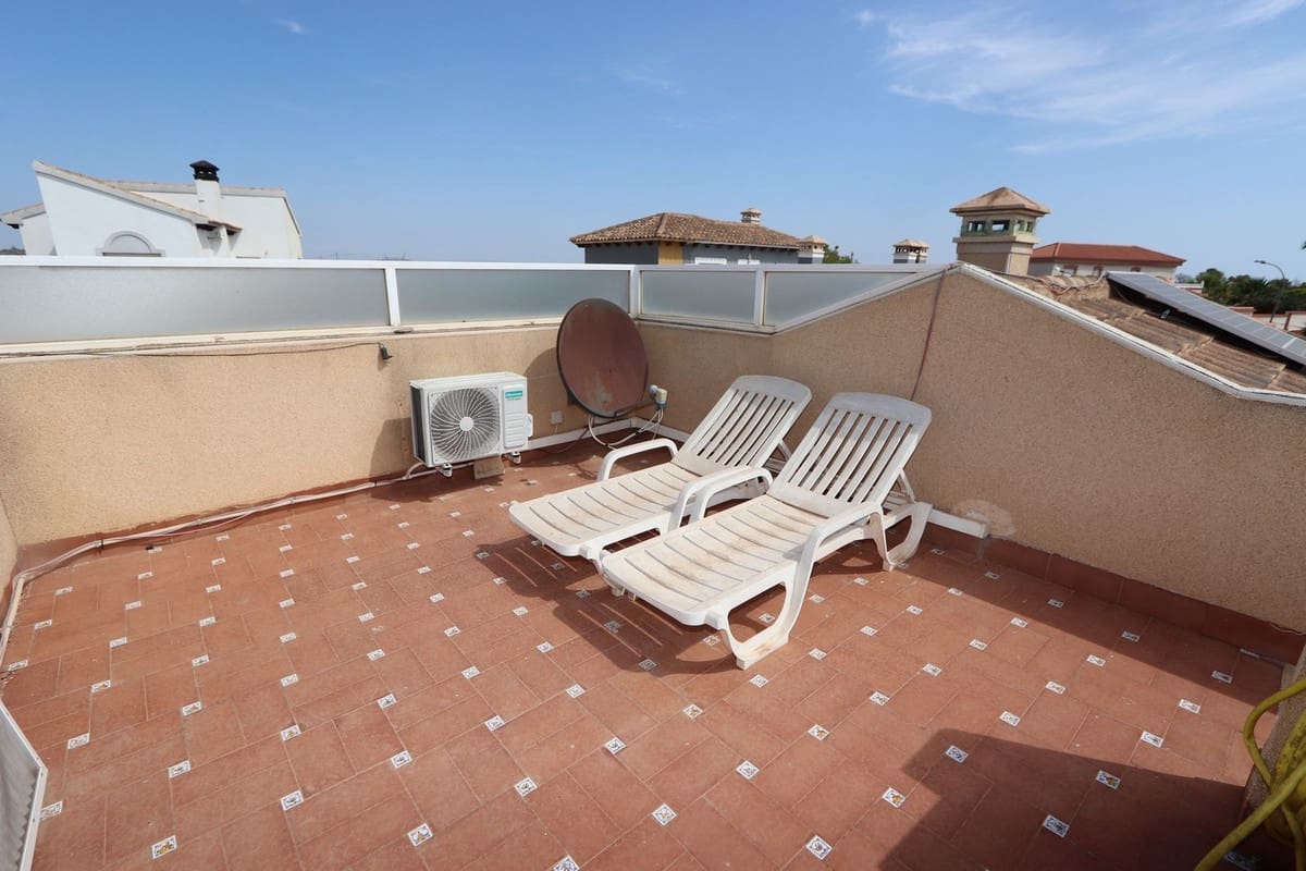 3 slaapkamer Villa te koop in Villamartin met zwembad garage - € 349.990 (Ref: 10020414)