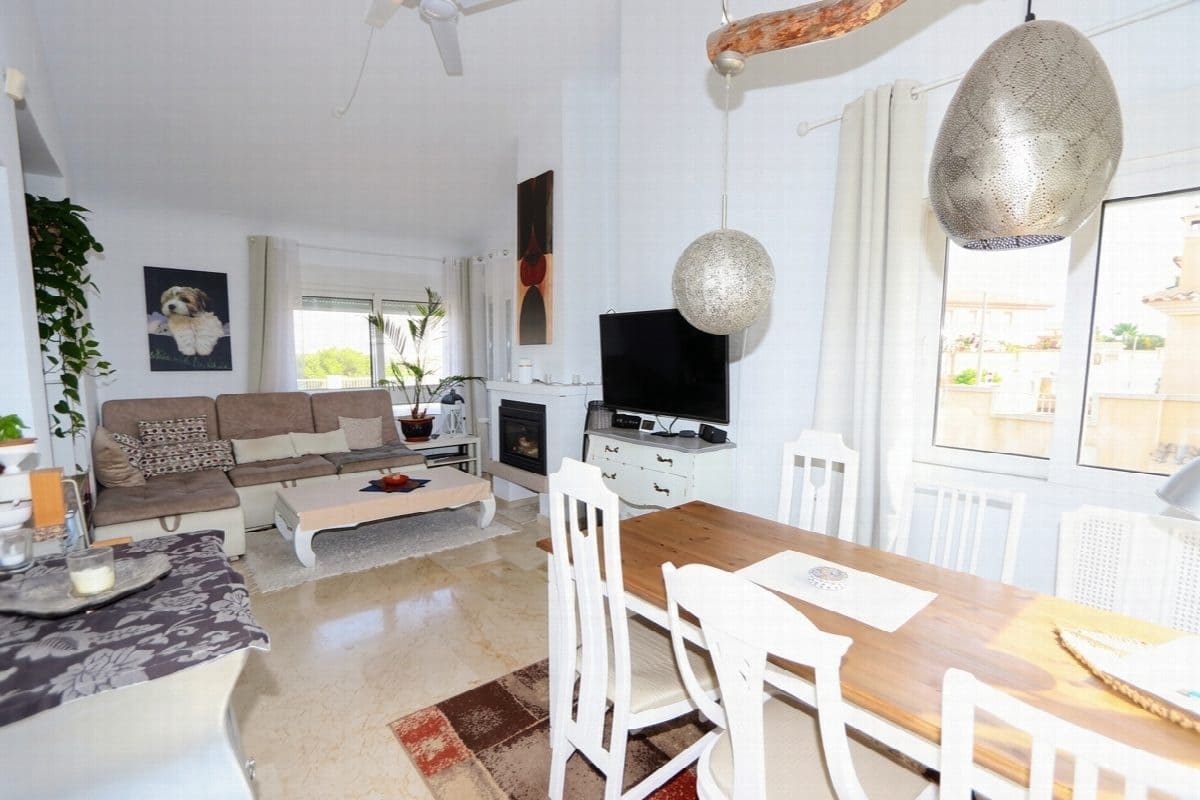 3 bedroom Villa for sale in Alicante / Alacant city with pool garage - € 349,990 (Ref: 10020414)
