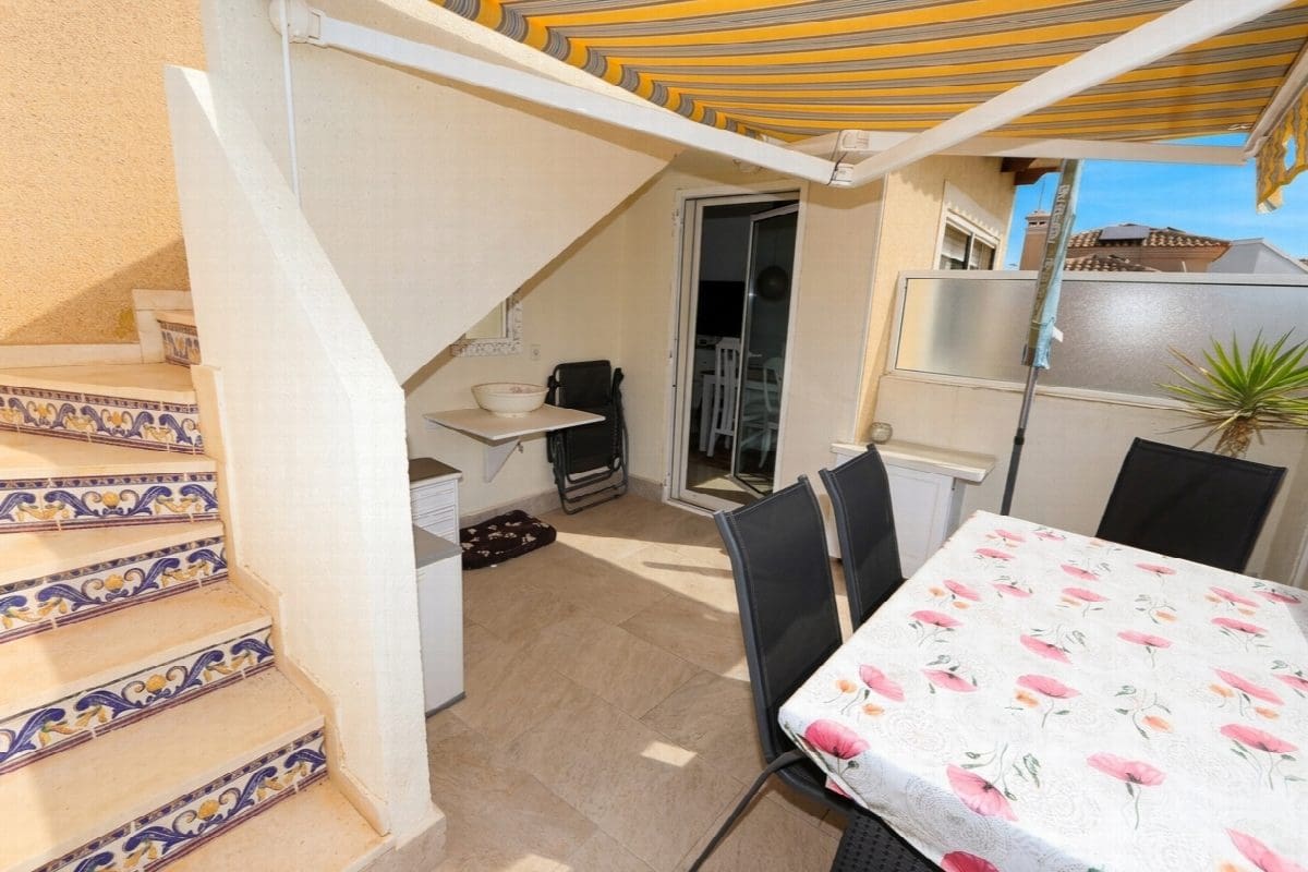 3 bedroom Villa for sale in Alicante / Alacant city with pool garage - € 349,990 (Ref: 10020414)