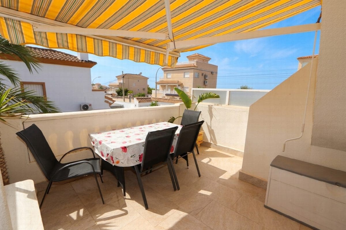 3 bedroom Villa for sale in Alicante / Alacant city with pool garage - € 349,990 (Ref: 10020414)