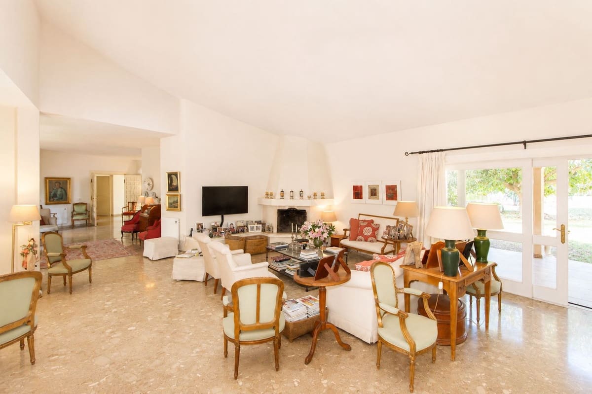 4 Zimmer Villa zu verkaufen in La Quinta mit Pool - 3.650.000 € (Ref: 10022172)