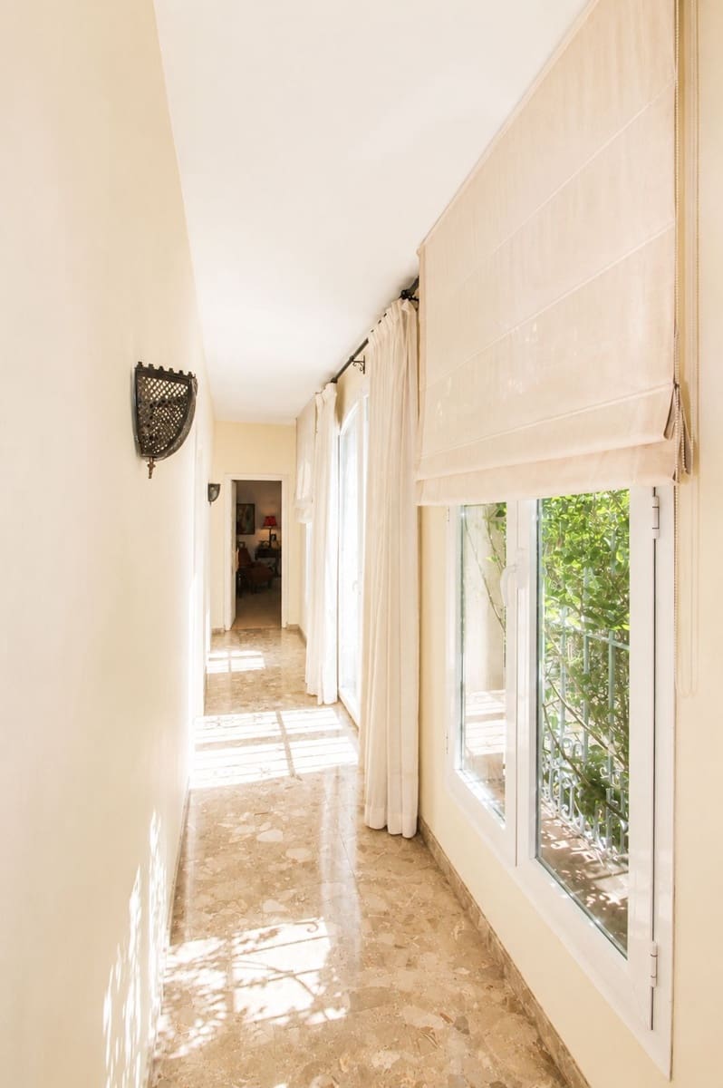 4 Zimmer Villa zu verkaufen in La Quinta mit Pool - 3.650.000 € (Ref: 10022172)