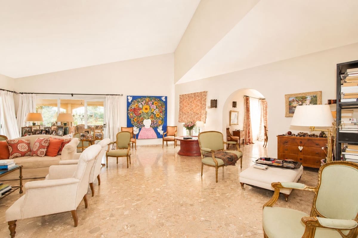 4 Zimmer Villa zu verkaufen in La Quinta mit Pool - 3.650.000 € (Ref: 10022172)