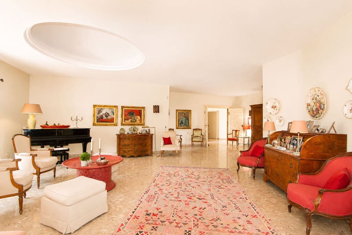 4 Zimmer Villa zu verkaufen in La Quinta mit Pool - 3.650.000 € (Ref: 10022172)