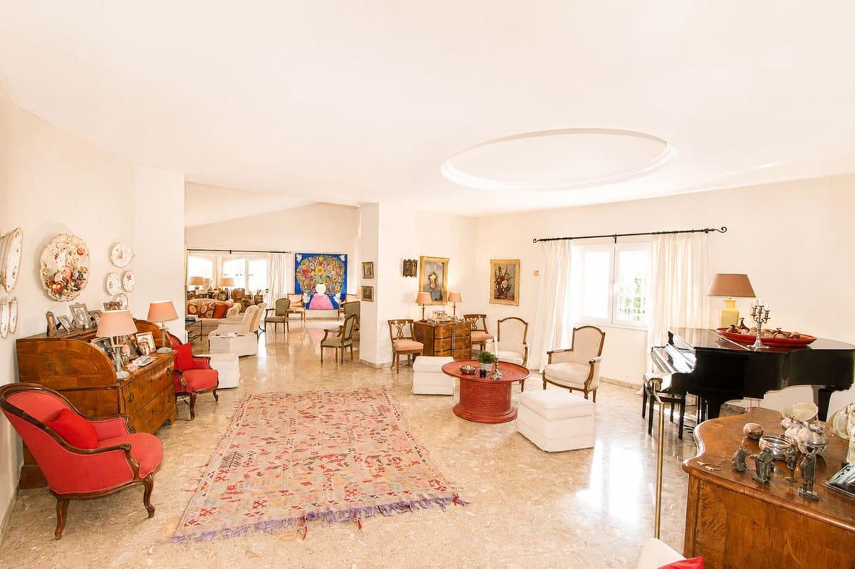 4 Zimmer Villa zu verkaufen in La Quinta mit Pool - 3.650.000 € (Ref: 10022172)