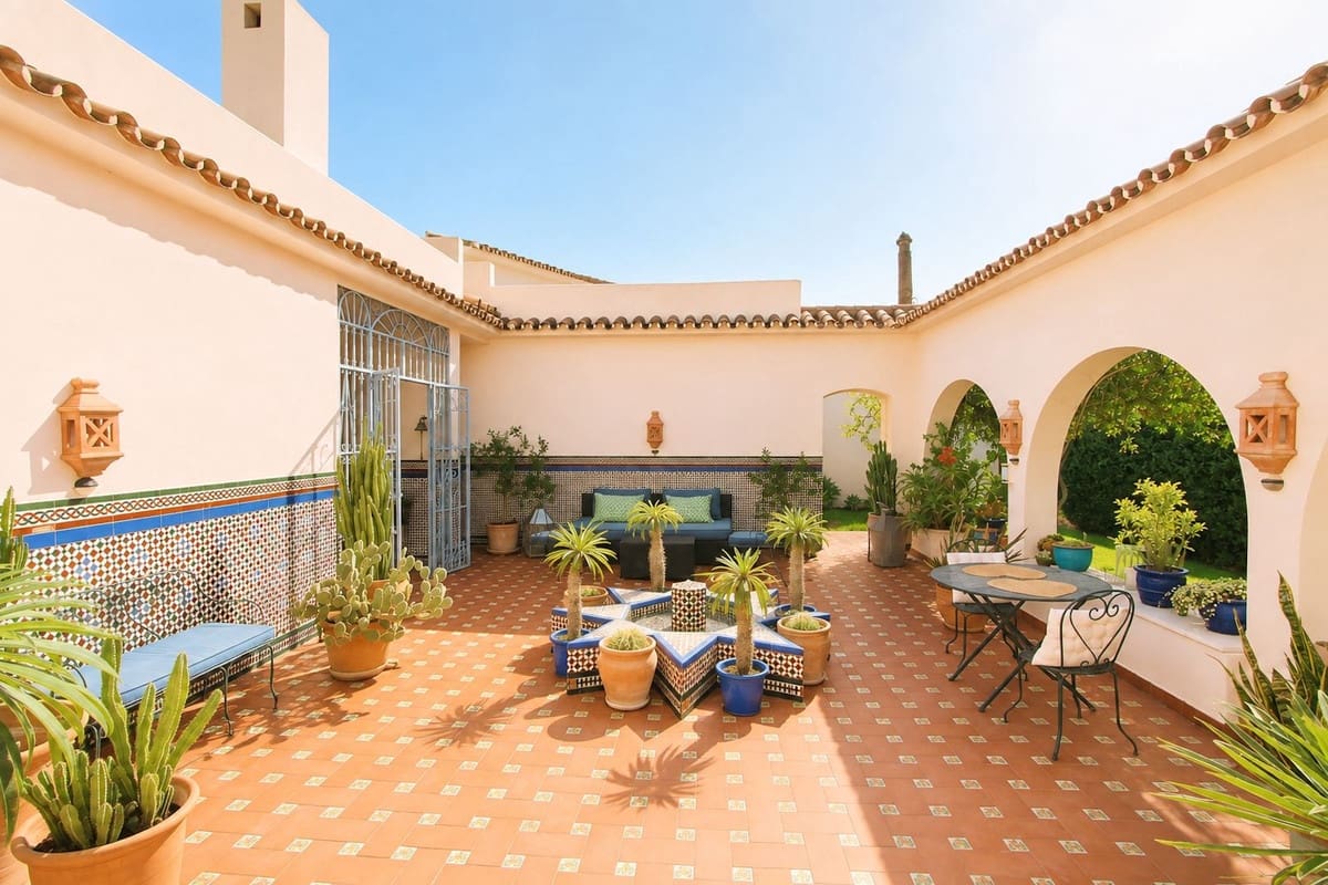 4 Zimmer Villa zu verkaufen in La Quinta mit Pool - 3.650.000 € (Ref: 10022172)