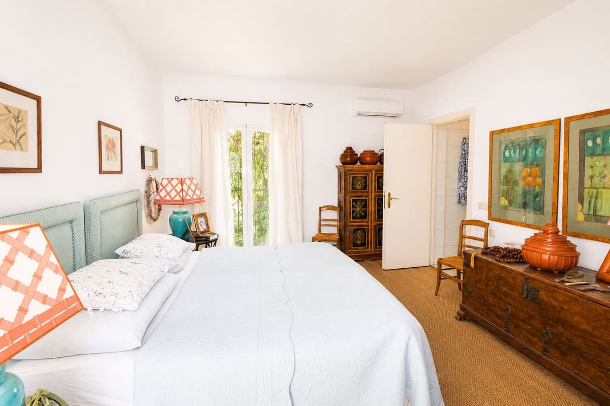 4 Zimmer Villa zu verkaufen in La Quinta mit Pool - 3.650.000 € (Ref: 10022172)