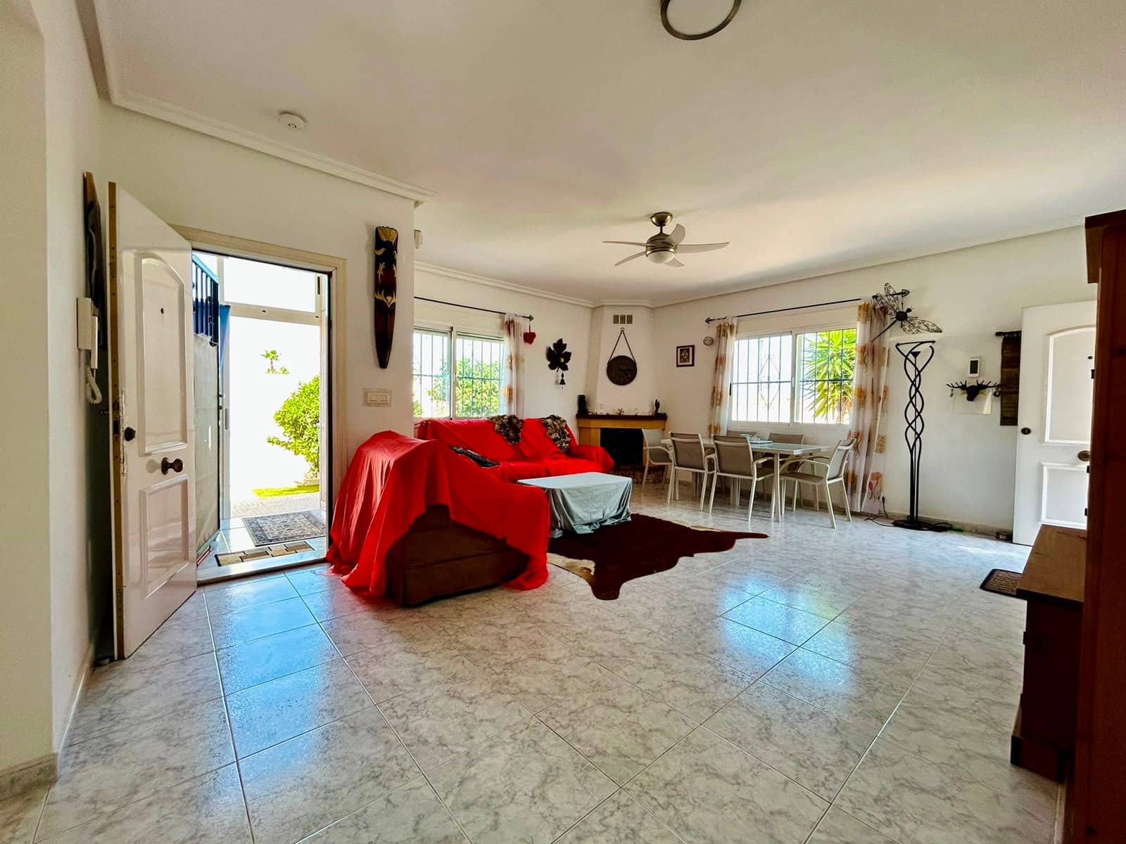 3 sypialnia Willa na sprzedaż w Torrevieja - 360 000 € (Ref: 10022174)
