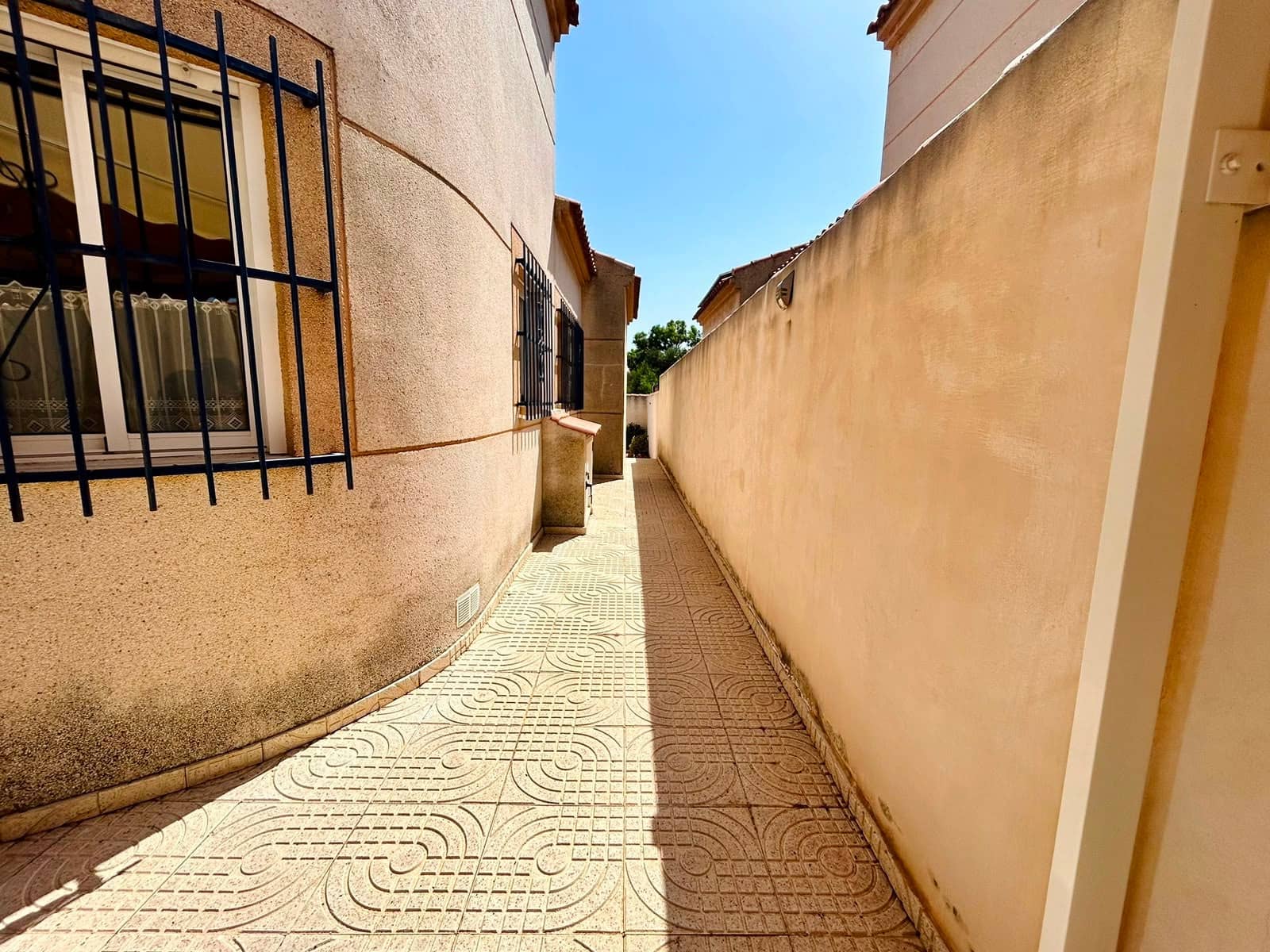 3 sypialnia Willa na sprzedaż w Torrevieja - 360 000 € (Ref: 10022174)