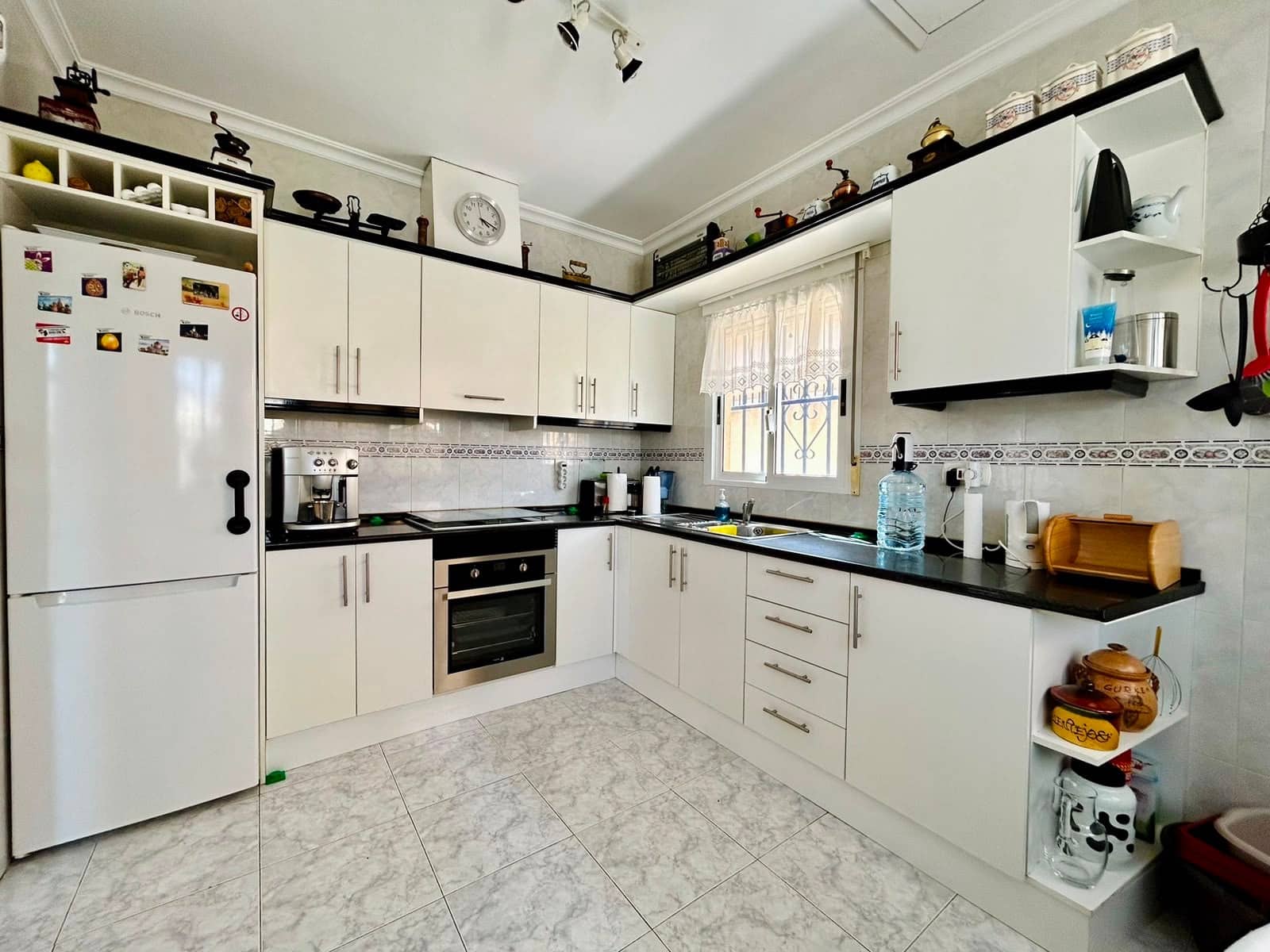 3 sypialnia Willa na sprzedaż w Torrevieja - 360 000 € (Ref: 10022174)