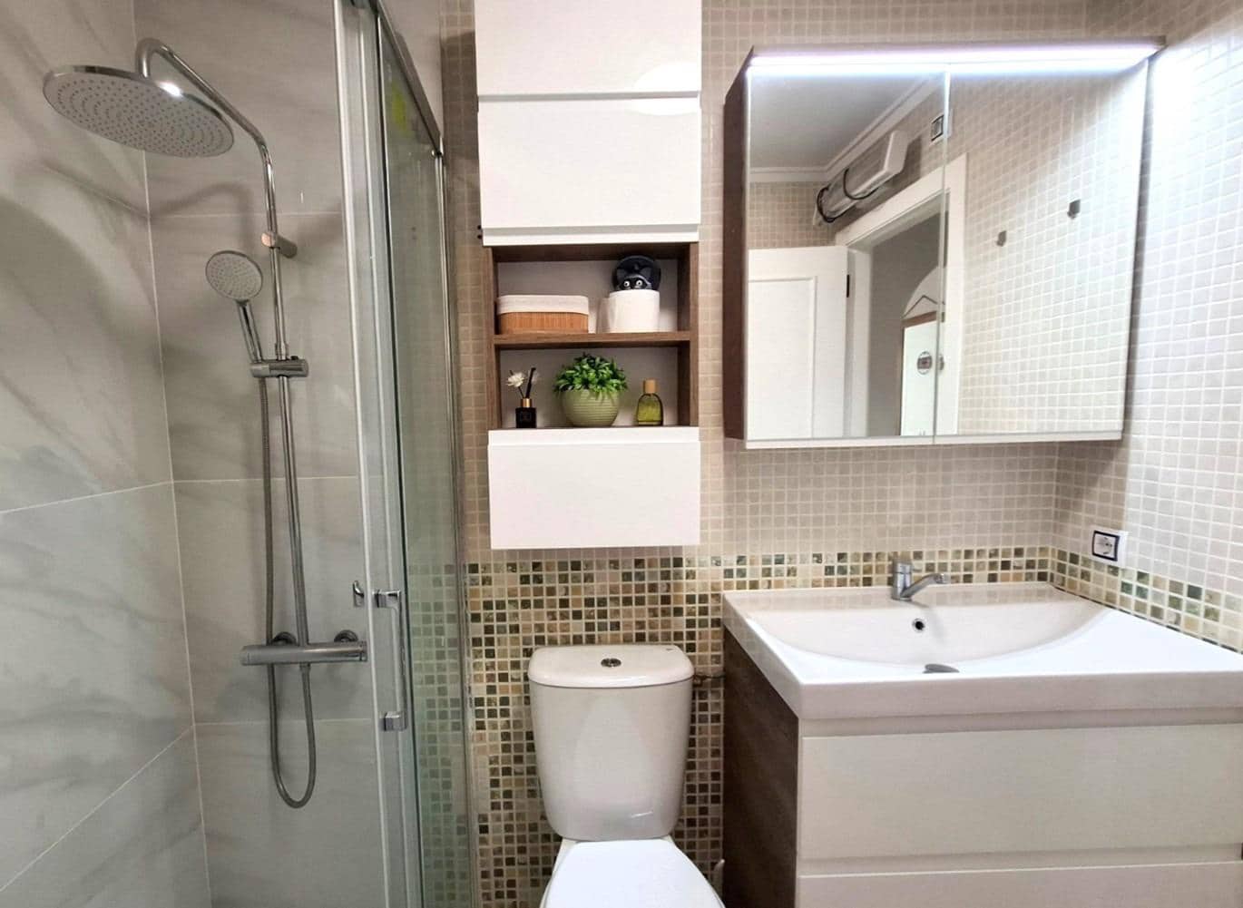 2 soveværelse Lejlighed til salg i Torrevieja med swimmingpool garage - € 177.950 (Ref: 10022176)