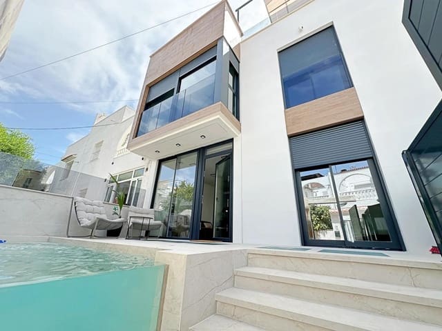 3 camera da letto Casa in vendita in Nueva Torrevieja, Torrevieja con piscina - 539.000 € (Rif: 10022180)